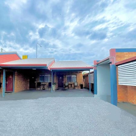 Motel Myall Далби Екстериор снимка