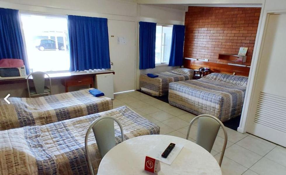 Motel Myall Далби Екстериор снимка