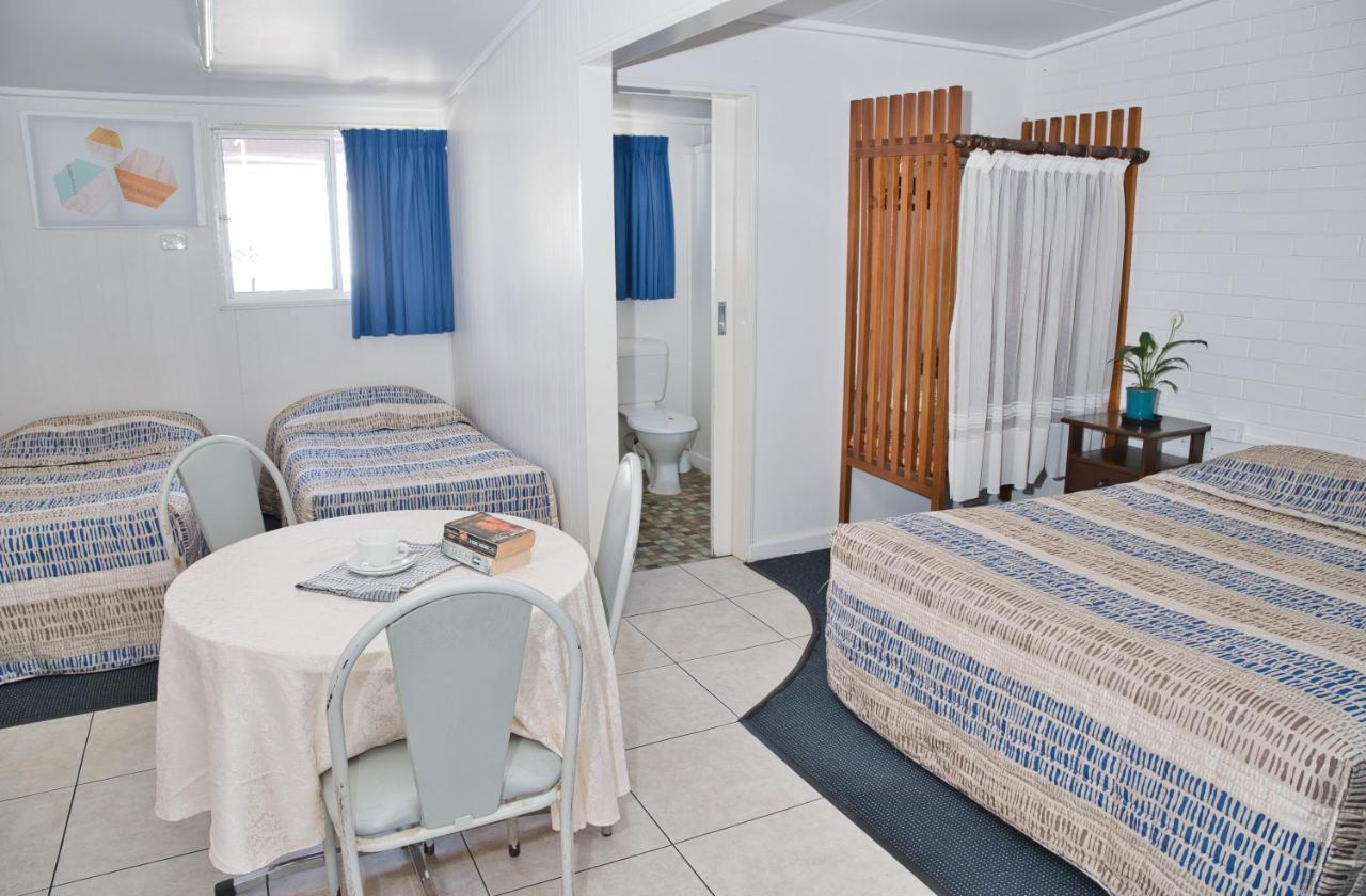 Motel Myall Далби Екстериор снимка