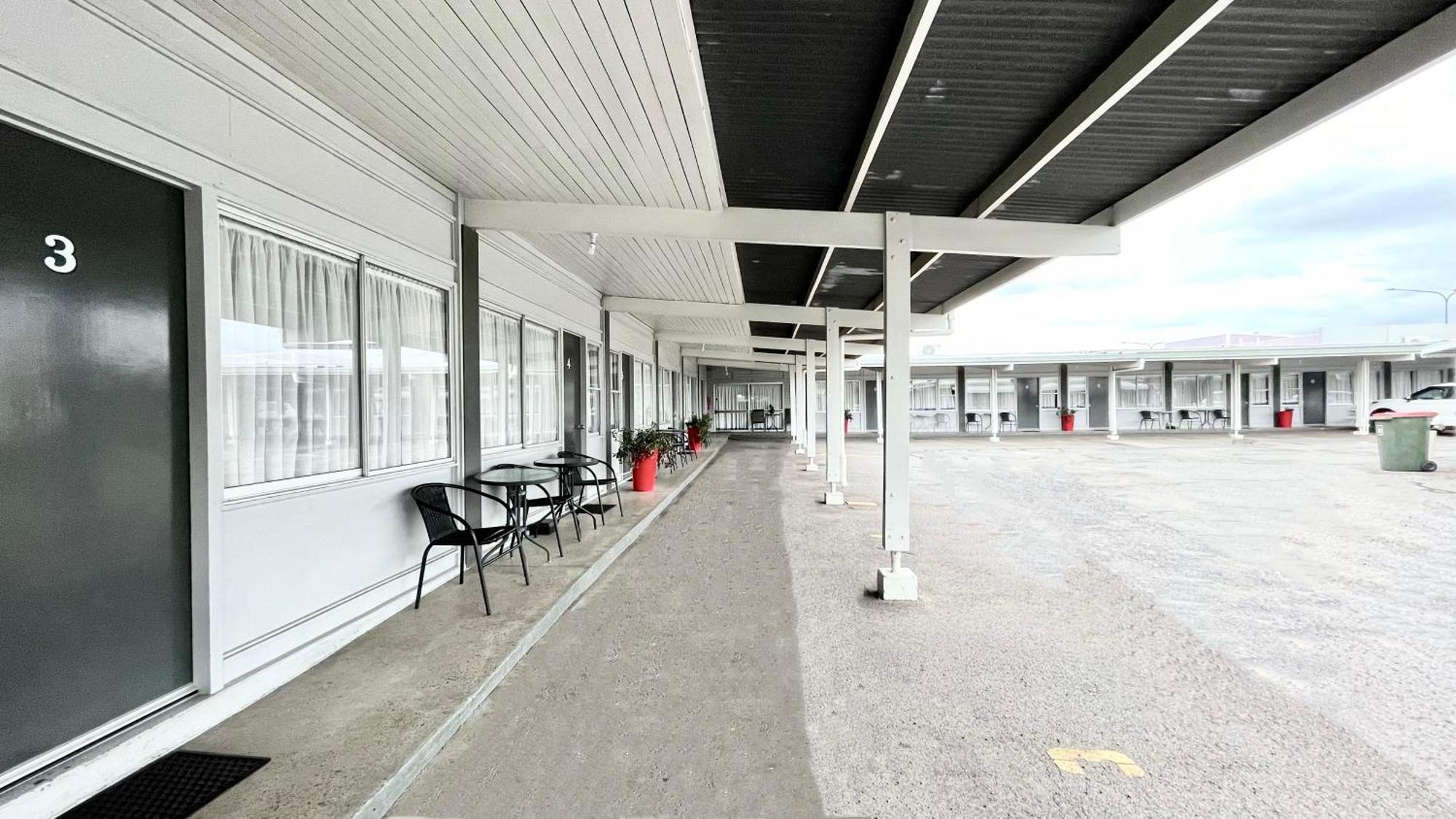 Motel Myall Далби Екстериор снимка