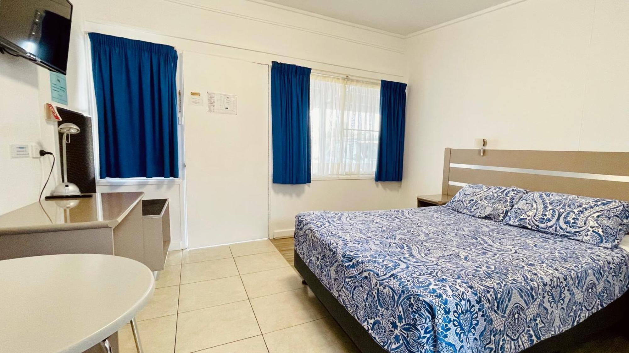 Motel Myall Далби Екстериор снимка